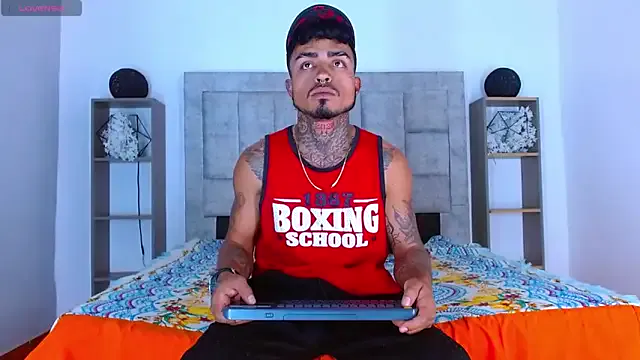 Hot_Latino_x — masturbacion con cum