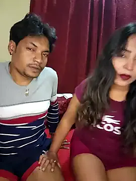 Hotbhabi305 on StripChat