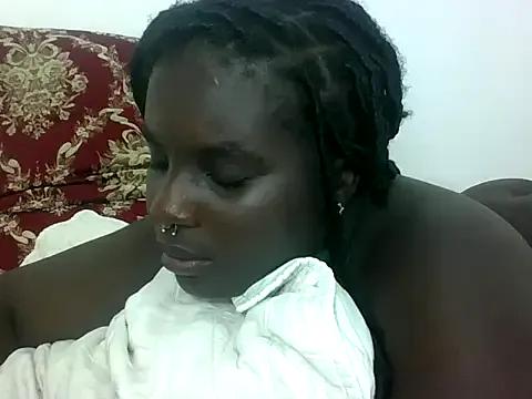 Freechat hotebbbyy on StripChat