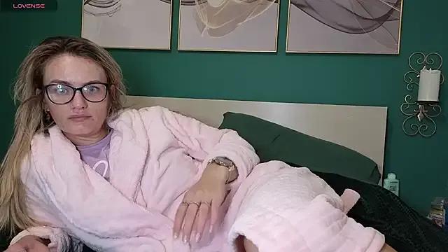 Freechat hotjessyca on StripChat