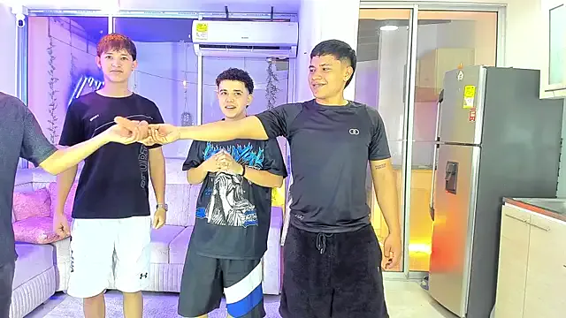 Houseofwarrios on StripChat