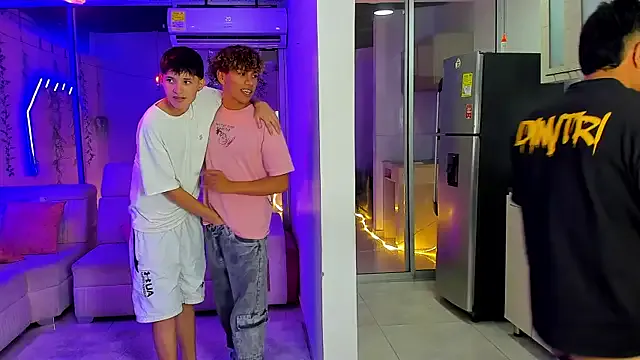 Houseofwarrios on StripChat