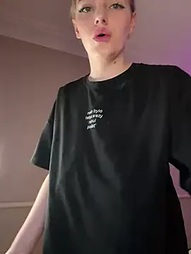 HugeBoobsAlice — MAKE ME SQUIRT