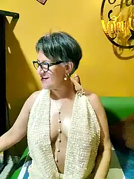 ilonna2025 on StripChat