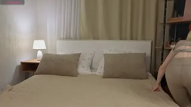 IraYounce on StripChat