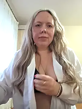 Irina3718 on StripChat