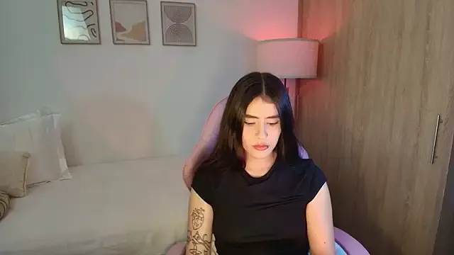 iriswest_ on StripChat