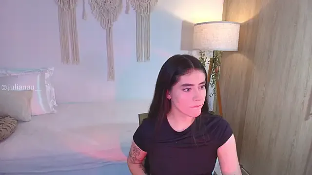 iriswest_ on StripChat