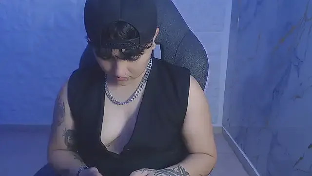 isabeautyx19 — DILDO IN PUSSY X 5MIN