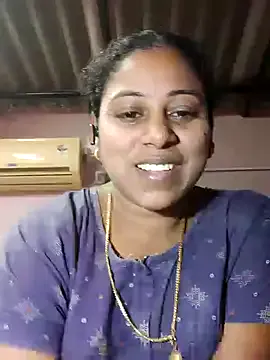 JENNIFERtamil on StripChat