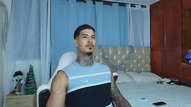 jiro_kenji1 on StripChat