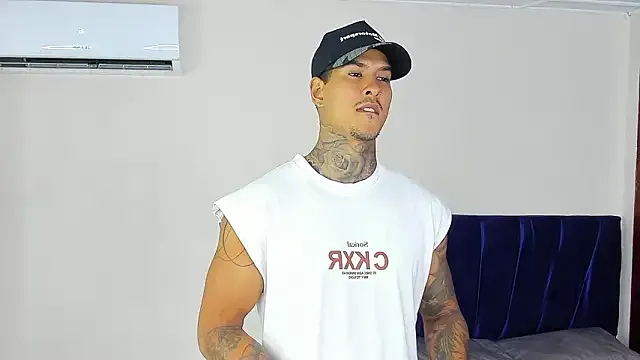 jiro_kenji1 on StripChat