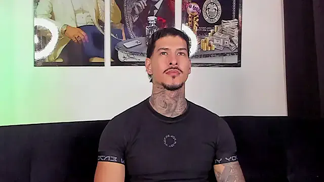 jiro_kenji1 on StripChat