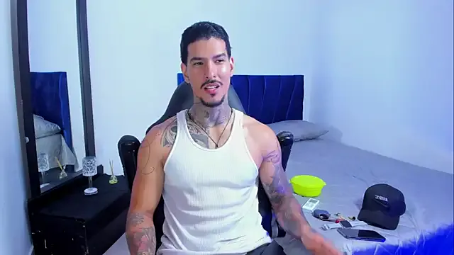 jiro_kenji1 on StripChat