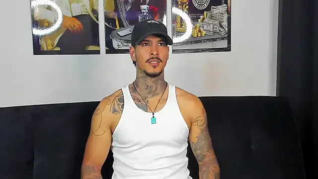 jiro_kenji1 on StripChat