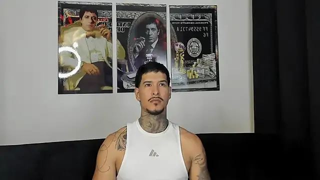 jiro_kenji1 on StripChat