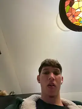 Jose_rz — I show my feet 