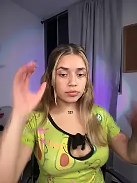 JoselinFlower_ on StripChat