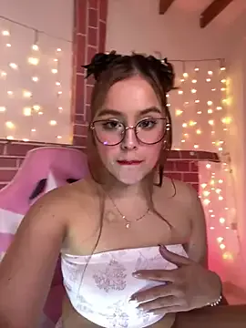 Juanelopez1 on StripChat