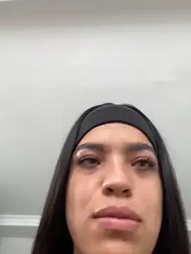 JuanitaMore01 — Besitos en mis tetas 