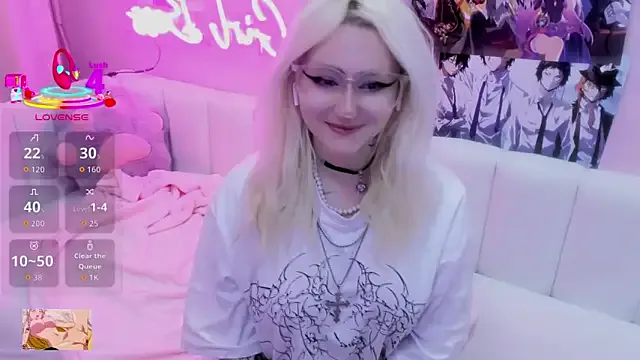 JuliaSharkk's avatar