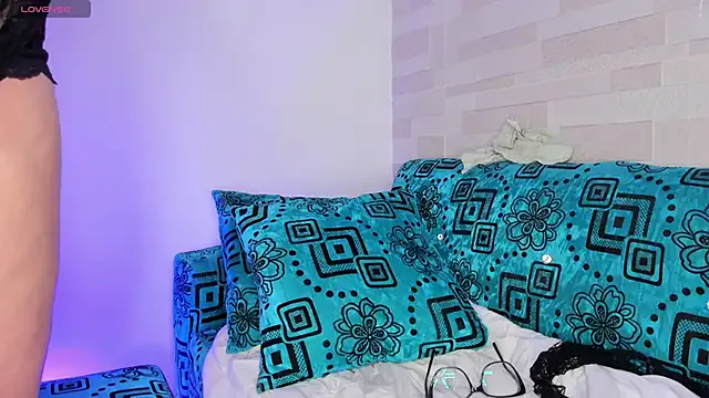 Julieta_jane_ss — control toys 10min and squirt