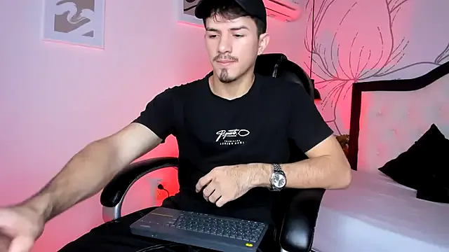 Justin_duque — Shoot cum on belly