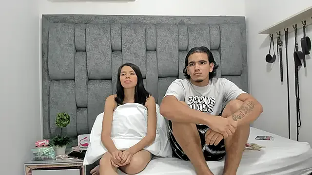 KamilaAndJavier on StripChat