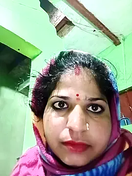 Karishma_cute on StripChat