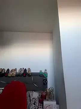 Freechat katysquirtdirty on StripChat