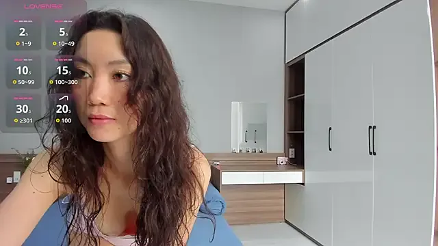 KatyxGold on StripChat