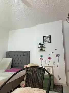 Kay_LustyWife on StripChat