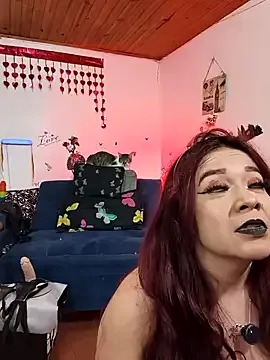 keila_j on StripChat