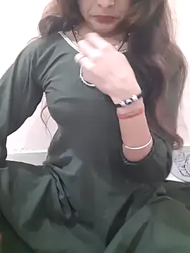 Khushi_rani on StripChat