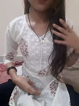 Khushi_rani on StripChat