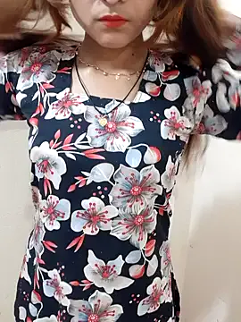 Khushi_rani on StripChat