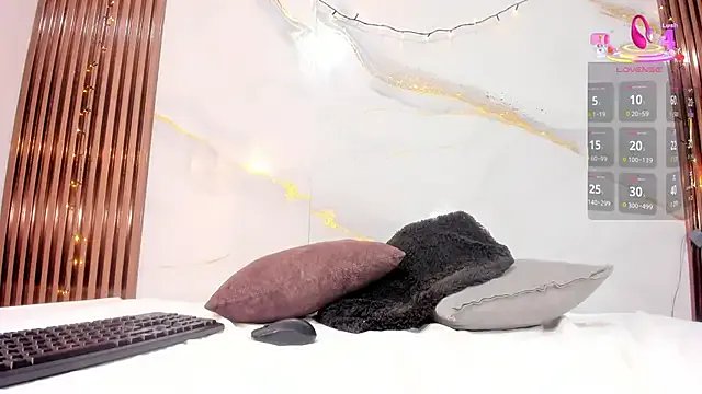 Kim_Baker1 — show squirt 