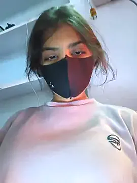 kinsu4763 on StripChat