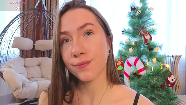 Kira_mindnes on StripChat