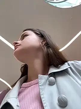 Freechat KittyQueeny on StripChat