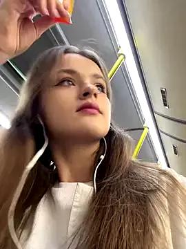 Freechat KittyQueeny on StripChat