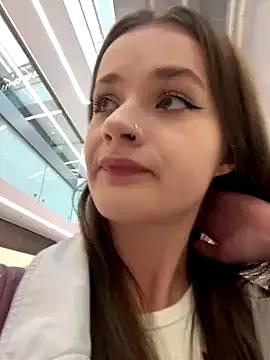 Freechat KittyQueeny on StripChat