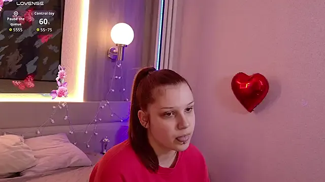 Kortney_Fox — fingers in pussy