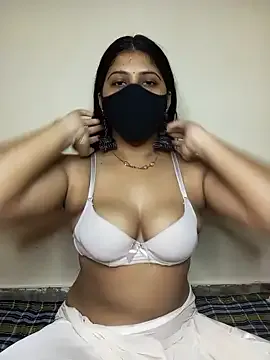 Kushi_Sharmaa on StripChat