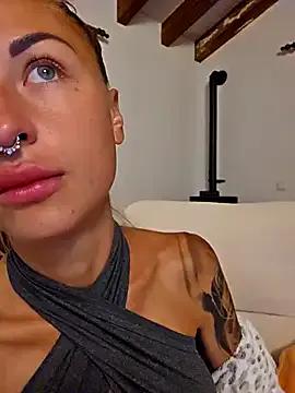 Freechat kylie_blck on StripChat