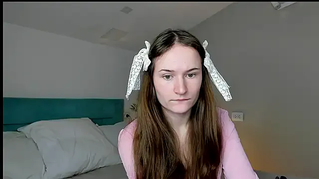 L1ittle_kitty_ on StripChat