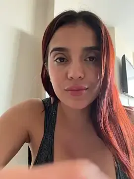lara_beker
