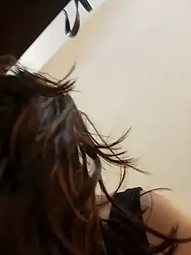 Lau1127 on StripChat