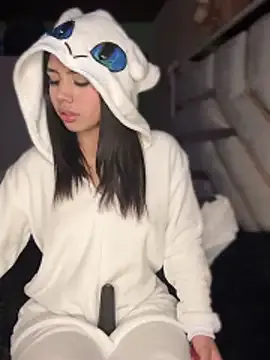 Laura-Khalifa on StripChat