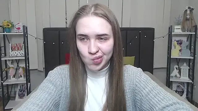 LauraHlot on StripChat